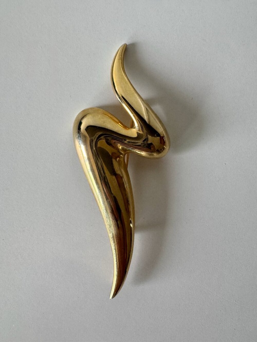 Vintage Modernist Gold Swirl Brooch E. Pearl